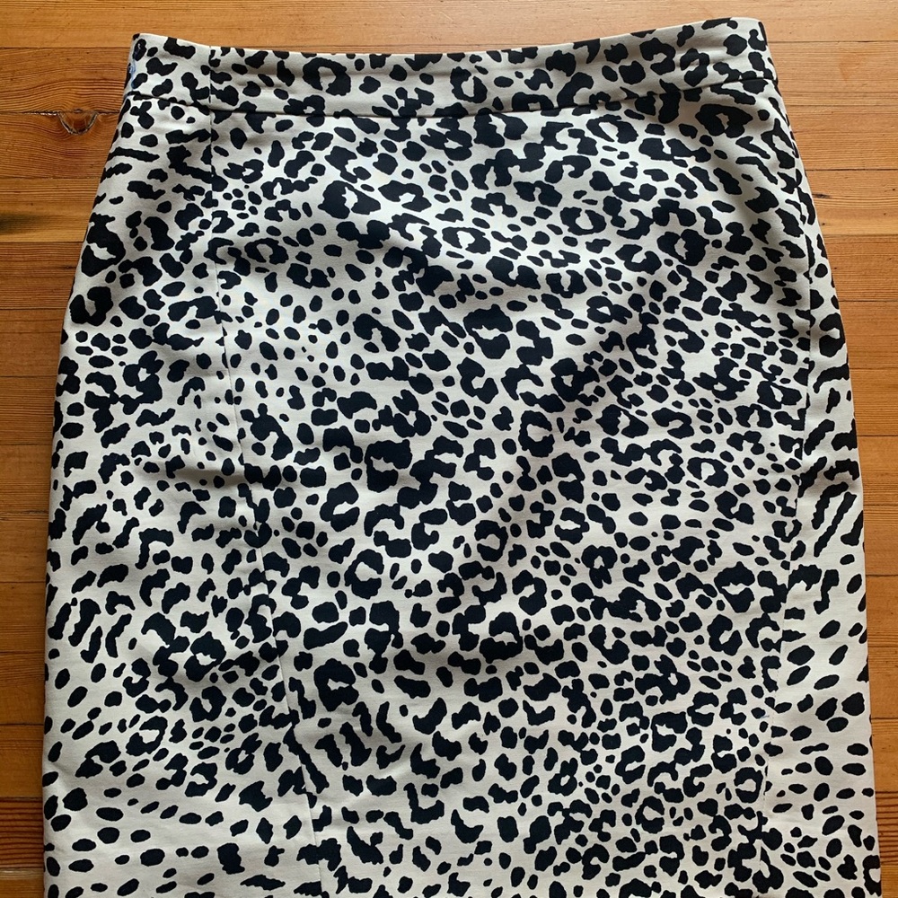 Black and white leopard print skirt